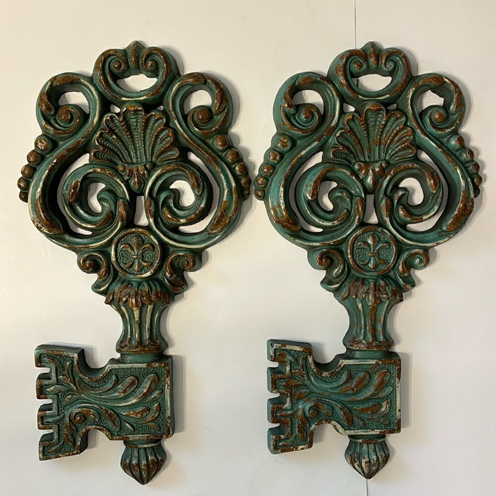 Set of 2 Vintage Dart Industries Skeleton Key Wall Plaques Mid Century Modern